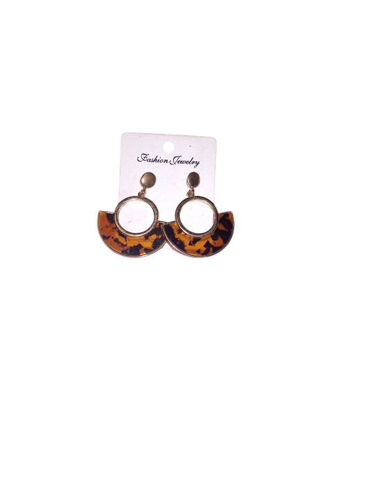 Boucle d'oreille 1